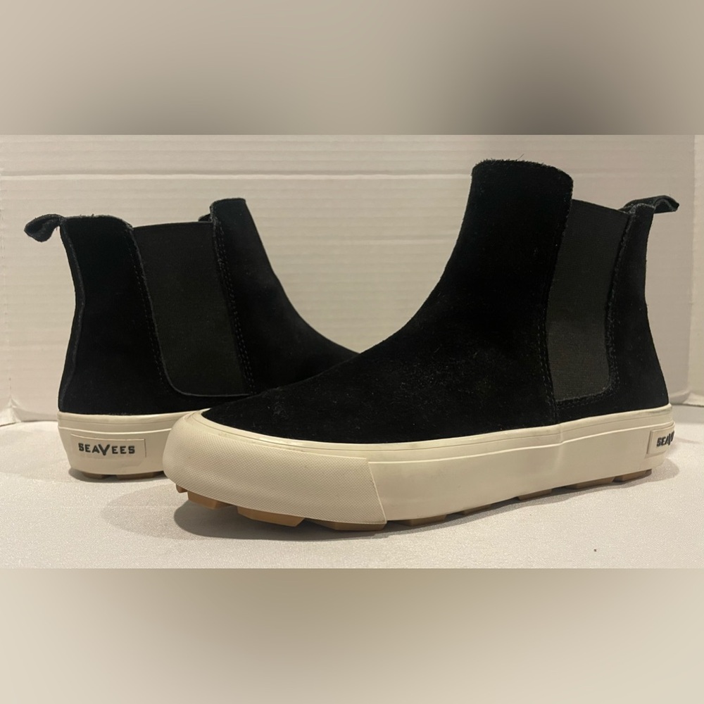 SEAVEES Laguna Black White Chelsea Boot Womens Size 9.5